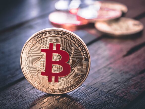 Investing in Cryptocurrencies: Risks, Rewards, and Strategies.